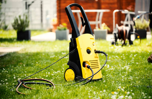 Best Graffiti Removal  in Howard City, MI